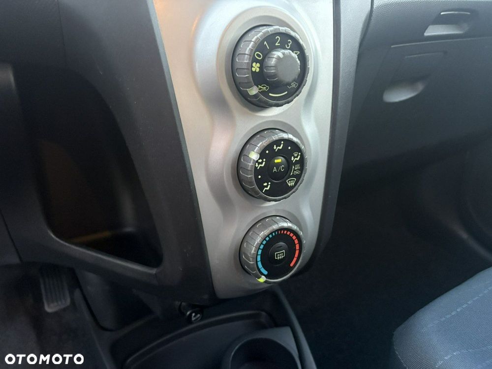 Toyota Yaris 1.0 VVT-i Comfort - 23