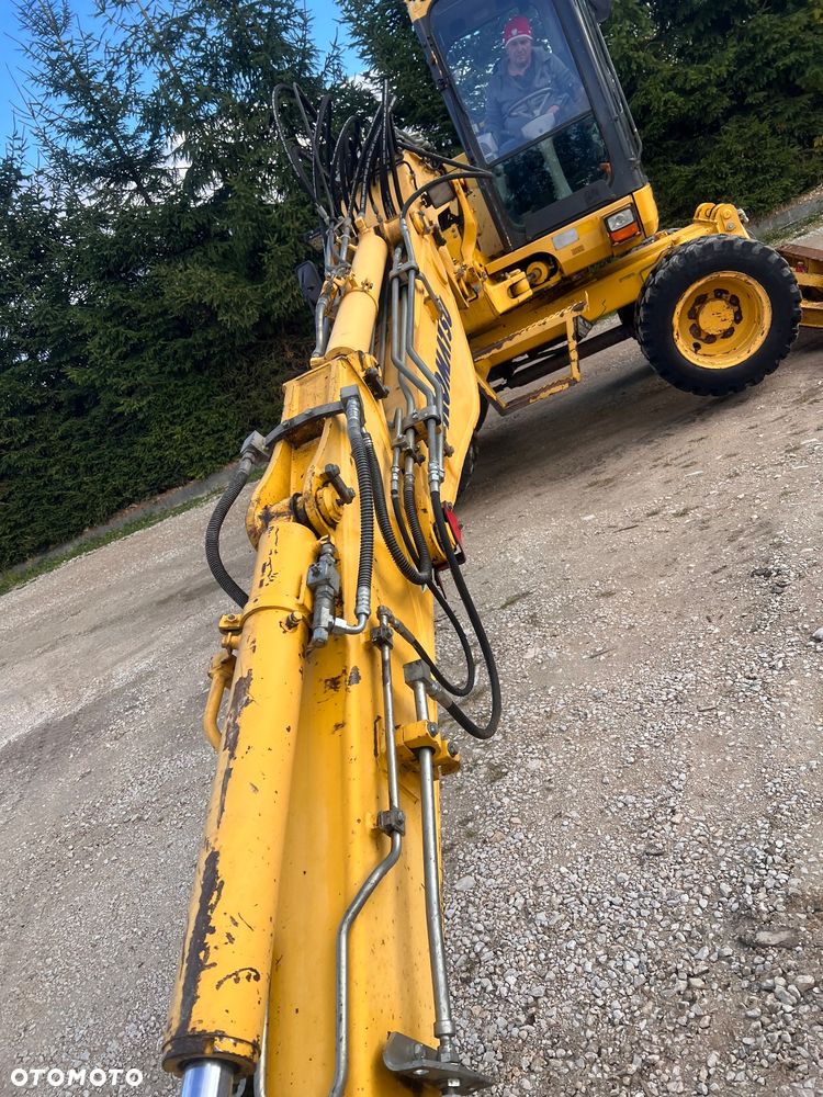 Komatsu Koparka kołowa KOMATSU 10ton PW98MR-8 4x4x4 plug podpory KLIMA 30km/h ramie Long 3xłamane skrętne 2012r bez DPF i ADBLUE 4cyl dodatk wyjścia hydr 51Kw 2osie skrętne pług stopy Cat TEREX Liebherr Wacker Pw 98 mr 8 11 prosto z importu - 32