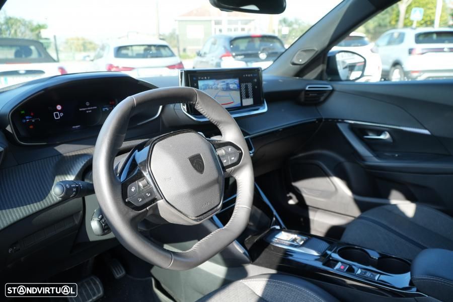 Peugeot 2008 PureTech 130 EAT8 Allure Pack - 9