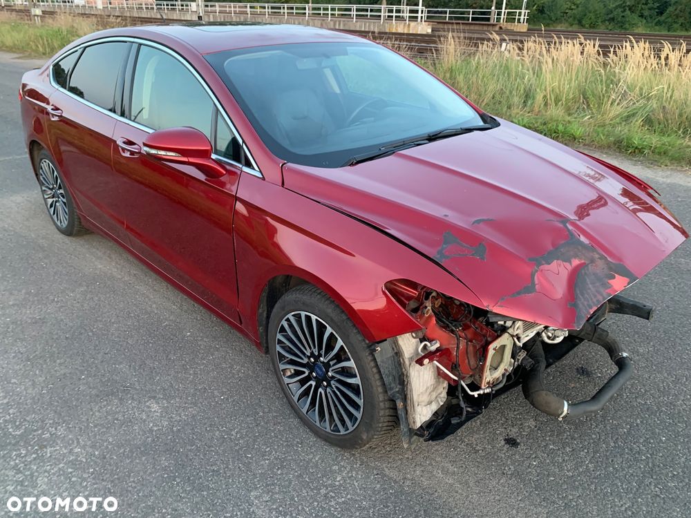 Ford Mondeo 2.0 EcoBoost Titanium - 4