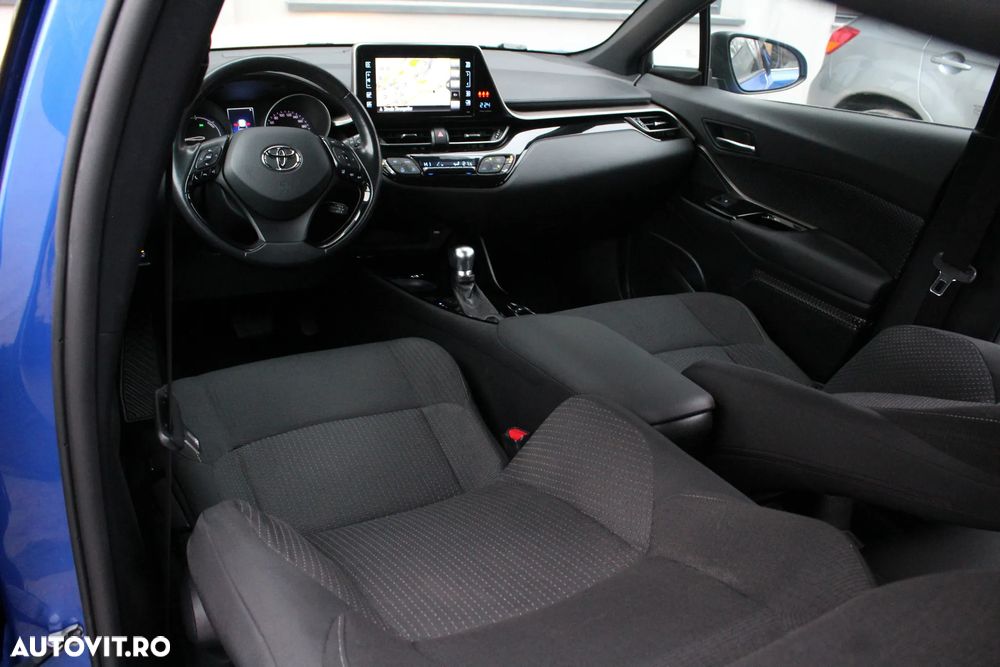Toyota C-HR - 6