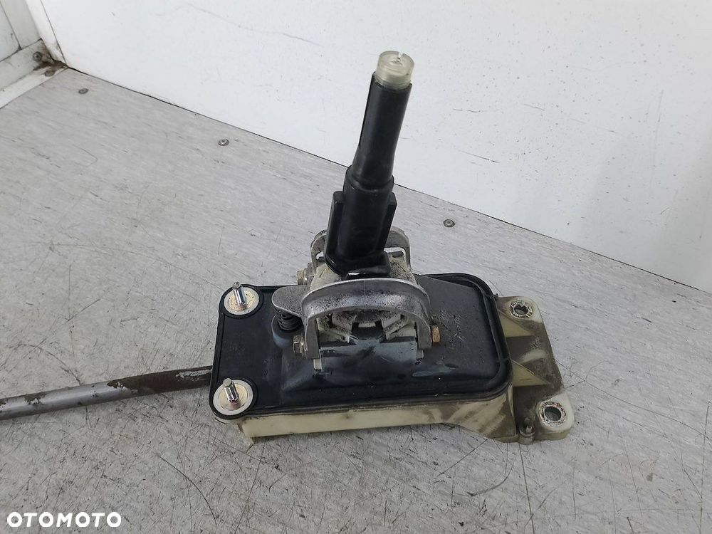 LEWAREK ZMIANY BIEGÓW VW GOLF IV 1J0711149 1.4 16V - 5