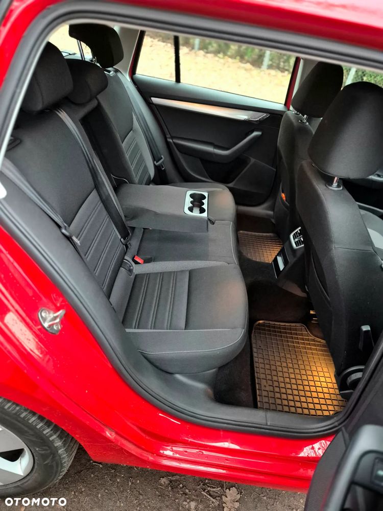 Skoda Octavia 1.6 TDI SCR Ambition - 10