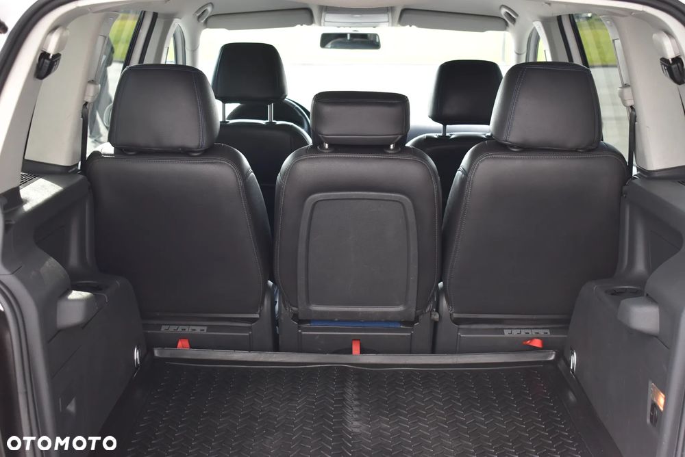 Volkswagen Touran 1.4 TSI Cross - 13