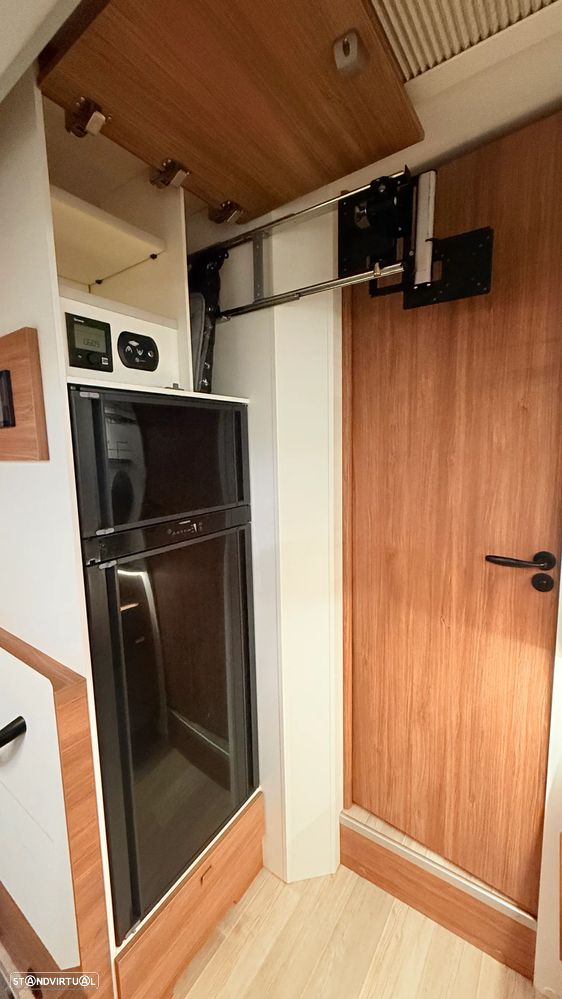 Pilote Expression P746 Automática, Cama Central - 14