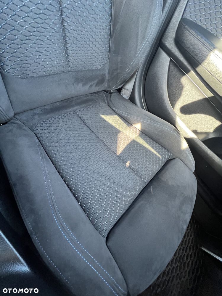 BMW Seria 1 118i M Sport - 17