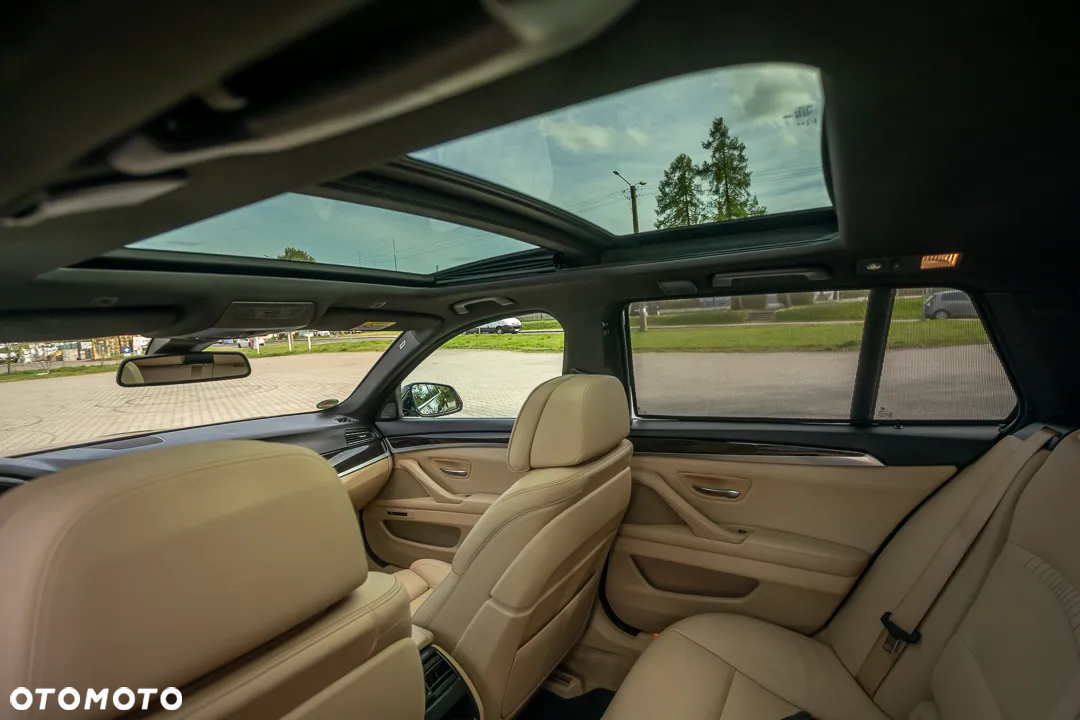 BMW Seria 5 530d xDrive Luxury Line - 38