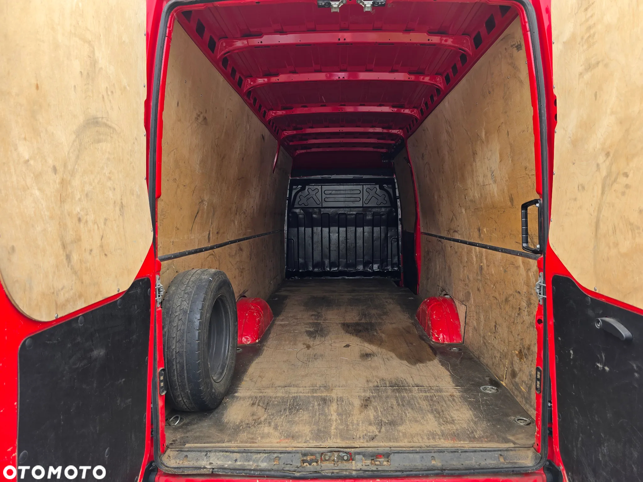 Iveco DAILY 35S16 Furgon Maxi - 17