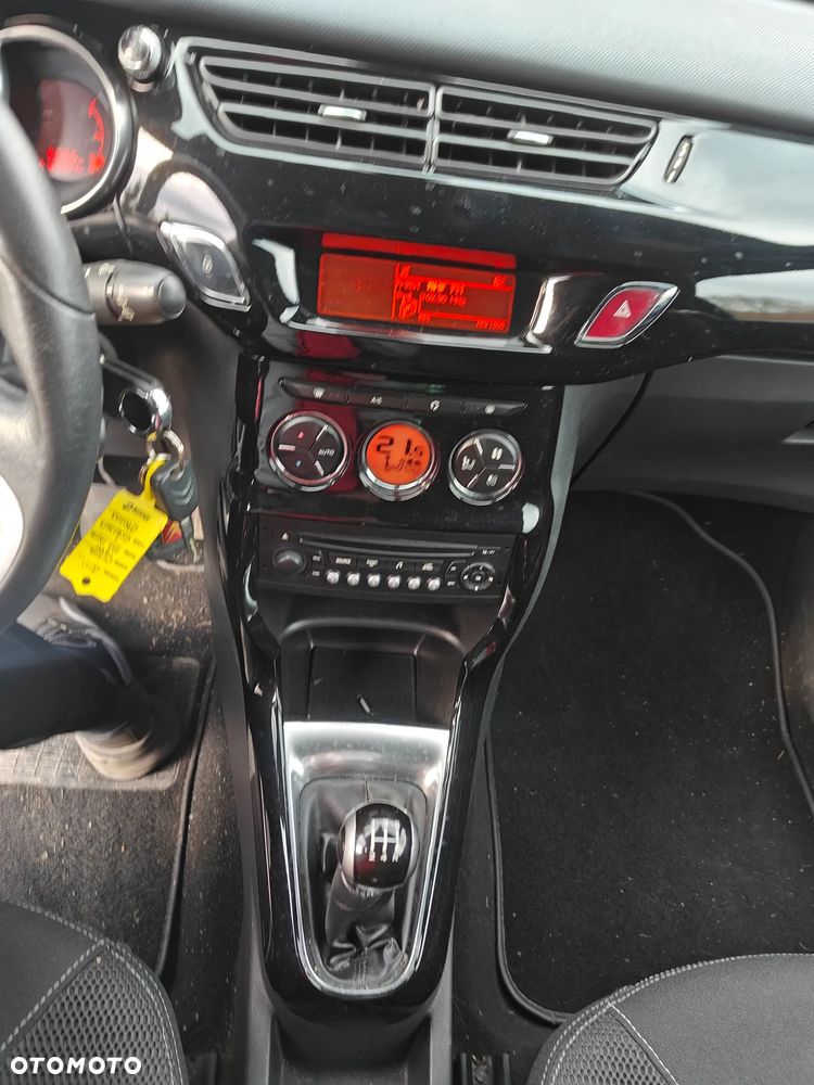 Citroën DS3 VTi 120 Opera Blue - 11
