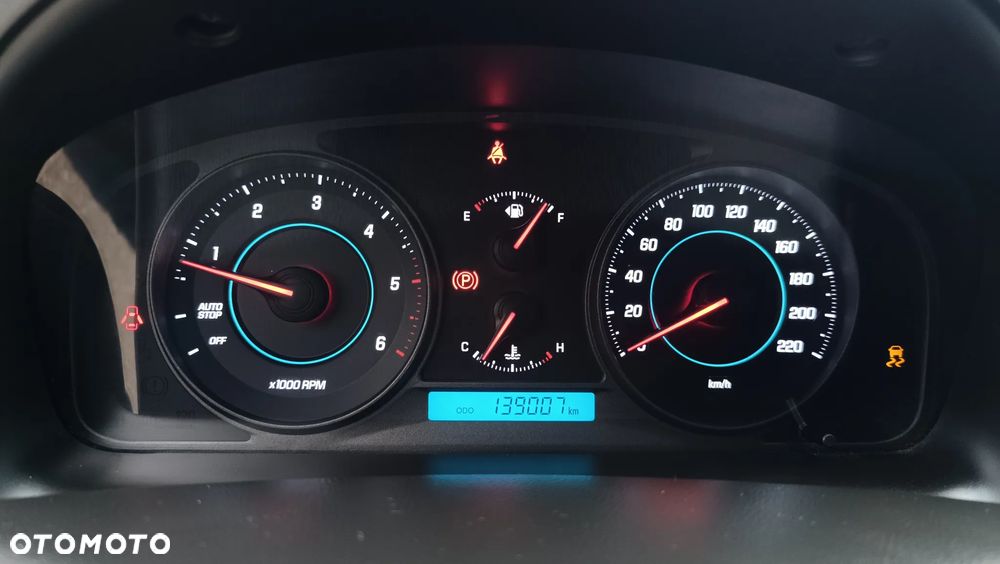 Chevrolet Captiva 2.2 D LT+ - 28