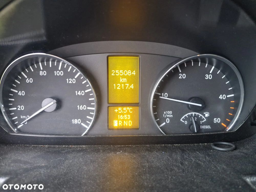 Mercedes-Benz Sprinter - 8