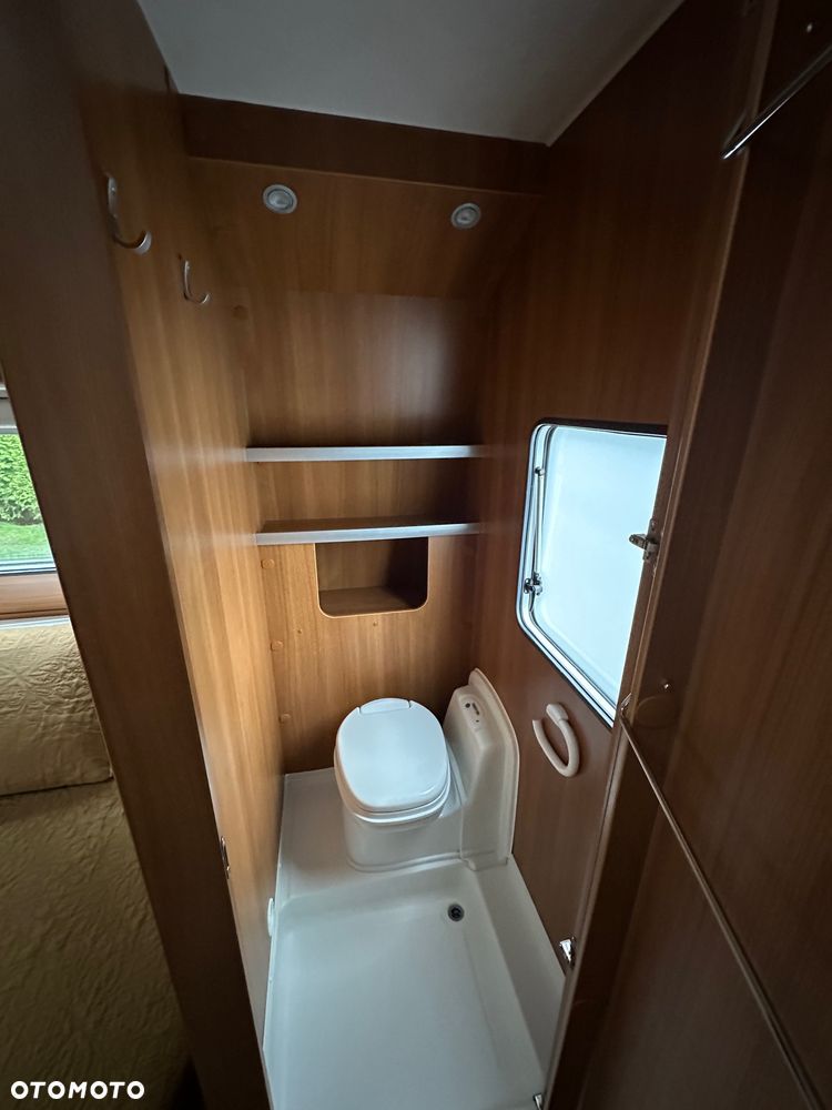 Hymer-Eriba CARADO C255 - 13