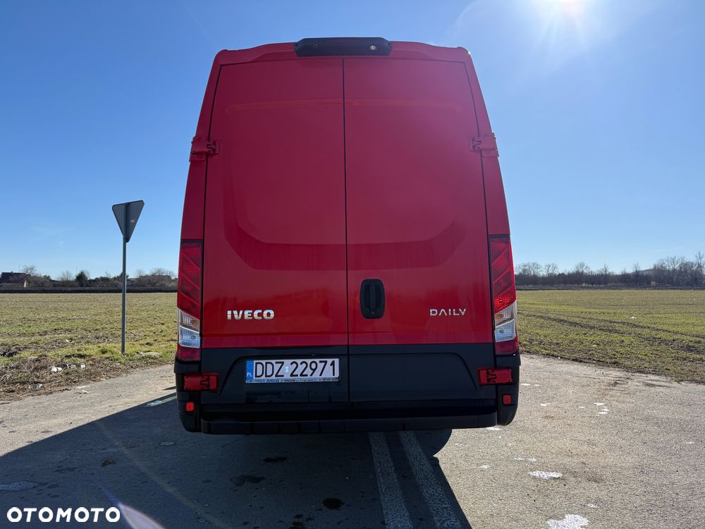 Iveco DAILY - 12