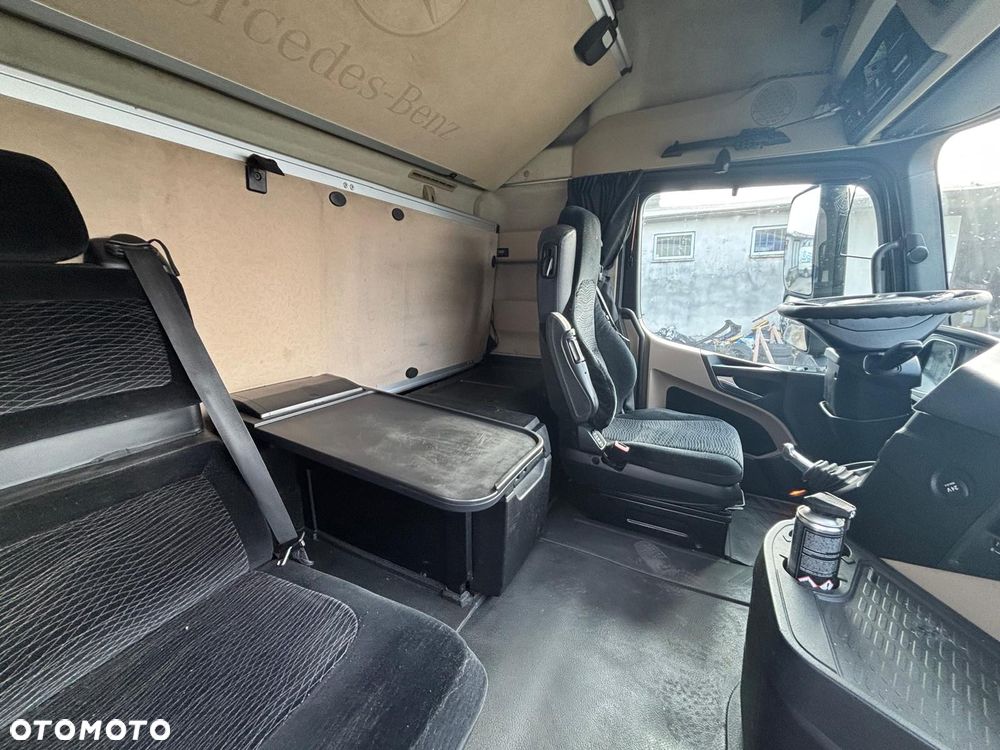 Mercedes-Benz Actros 1833 - 19
