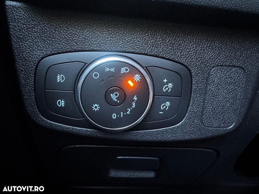 Ford Focus 1.0 EcoBoost Active Business - 16