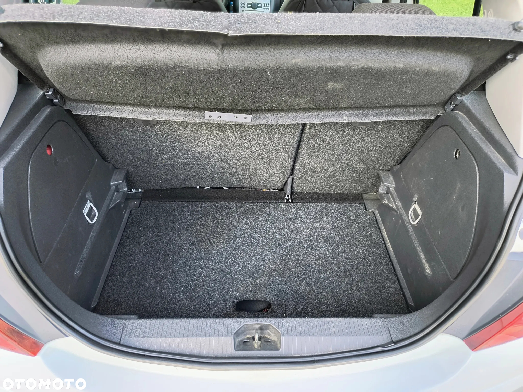 Opel Corsa 1.4 16V Enjoy - 14