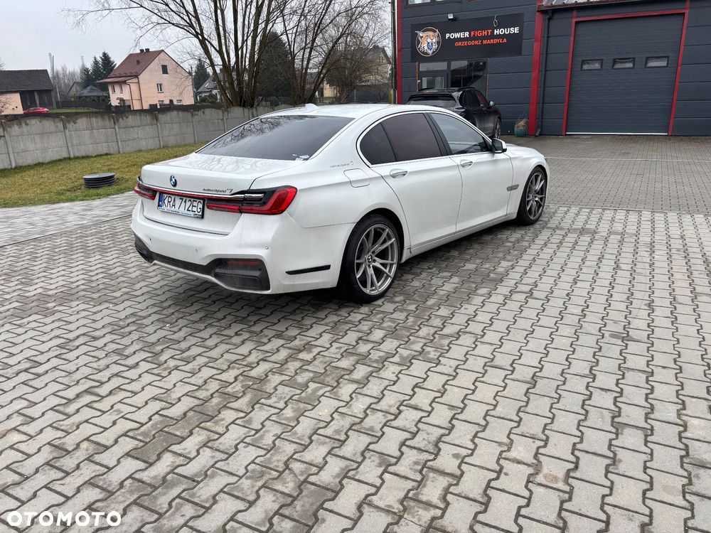 BMW Seria 7 750i - 2