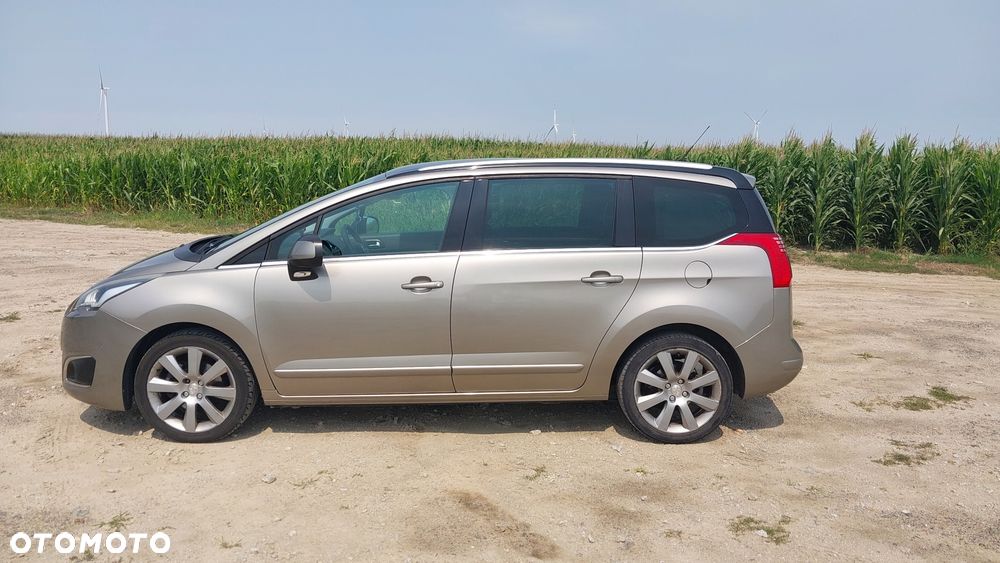 Peugeot 5008 - 5