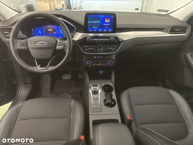 Ford Kuga - 23