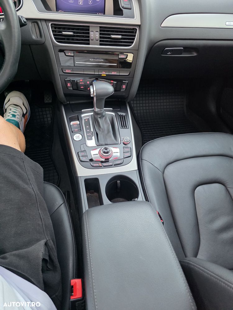 Audi A4 Limuzina 2.0 TFSI Quattro Stronic - 32