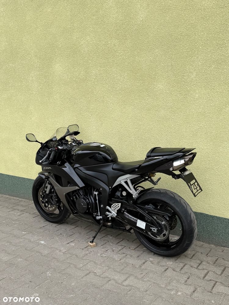Honda CBR - 18