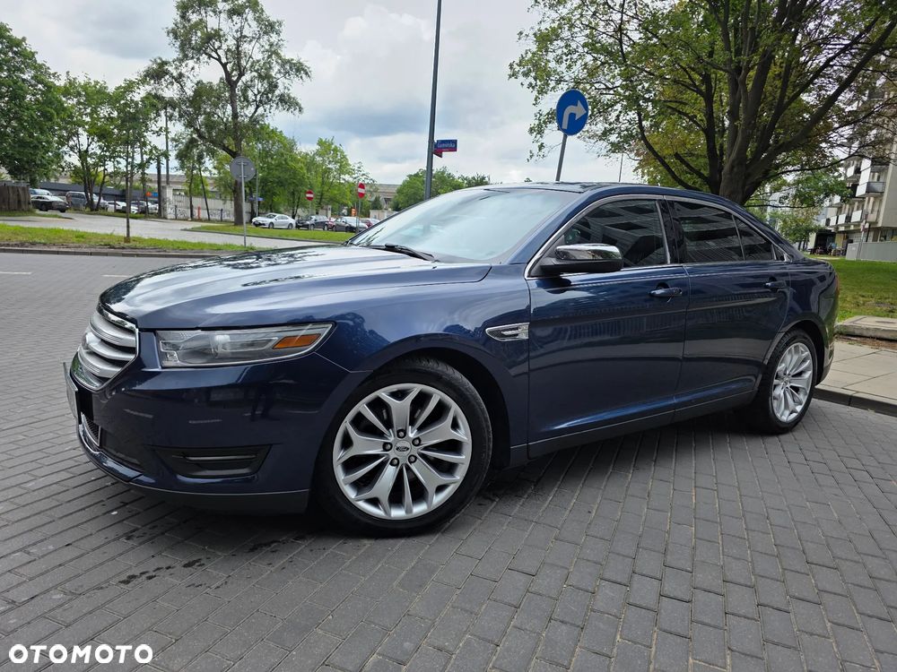 Ford Taurus - 3