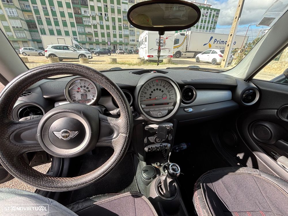 MINI 3 Portas Cooper D - 5