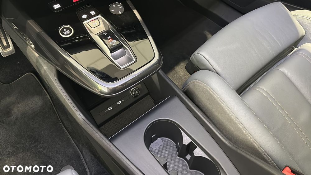 Audi Q4 e-tron - 16