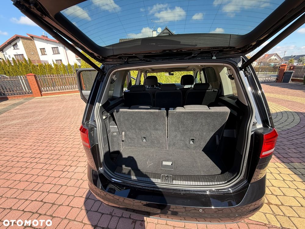 Volkswagen Touran 2.0 TDI SCR DSG Join - 23