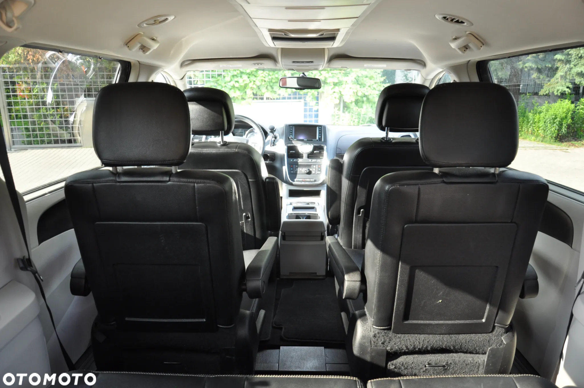 Chrysler Town & Country 3.6 Touring - 34