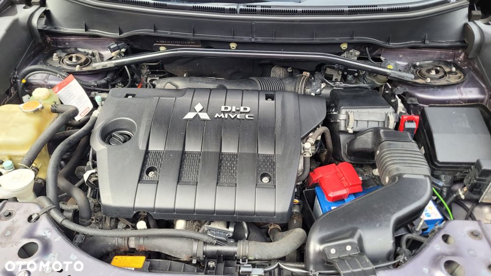 Mitsubishi Outlander 2.2 DI-D 4WD Invite - 37