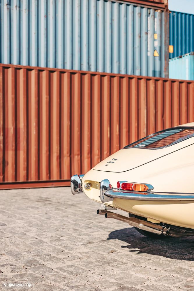 Jaguar E-Type - 7