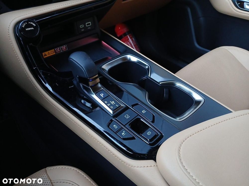 Lexus NX 350h Omotenashi AWD - 20