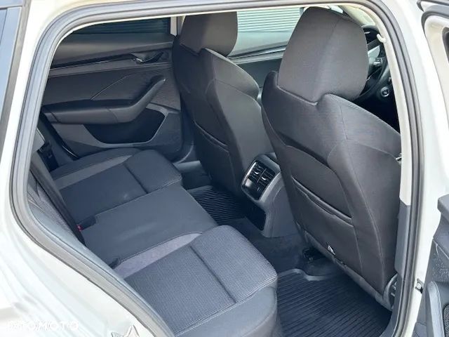 Skoda Octavia 2.0 TDI Ambition DSG - 13