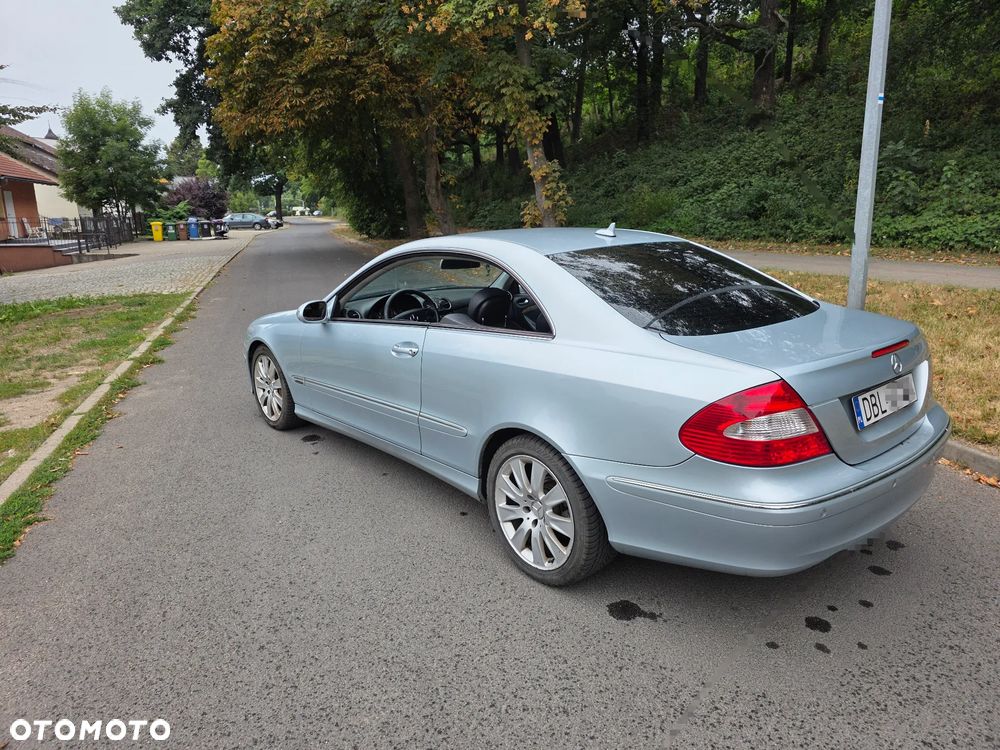 Mercedes-Benz CLK - 11