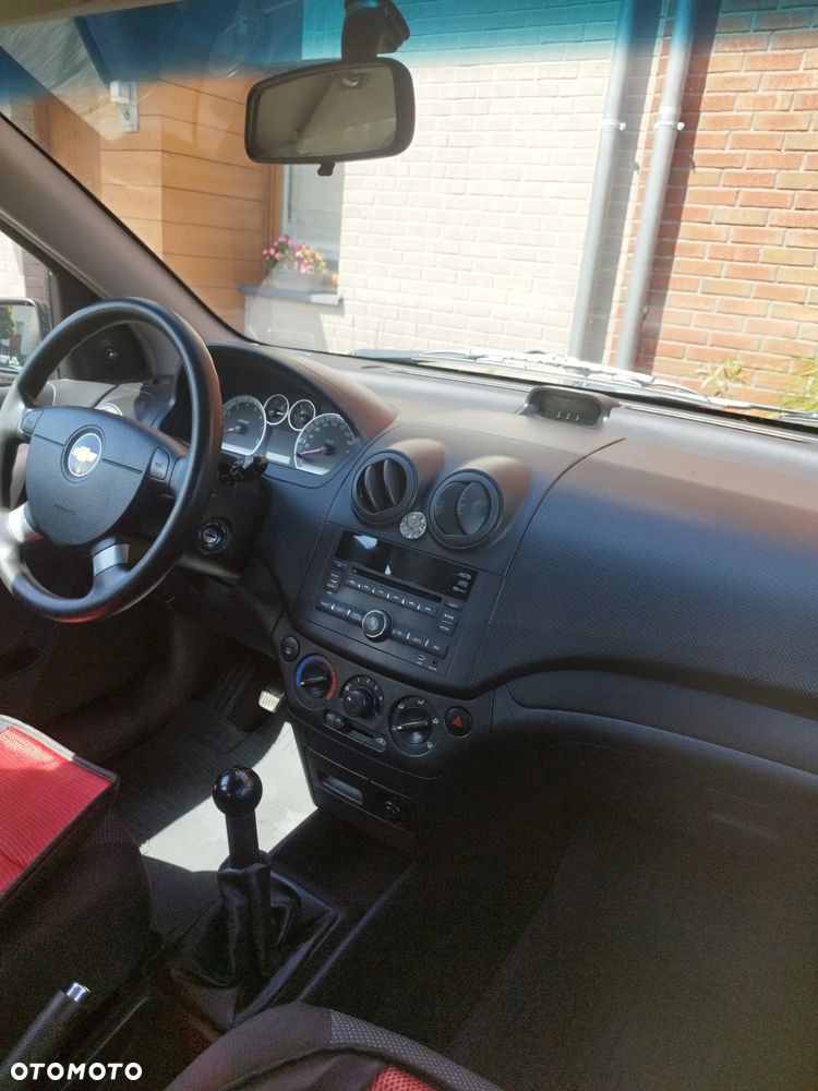 Chevrolet Aveo 1.2 16V Base+ - 26