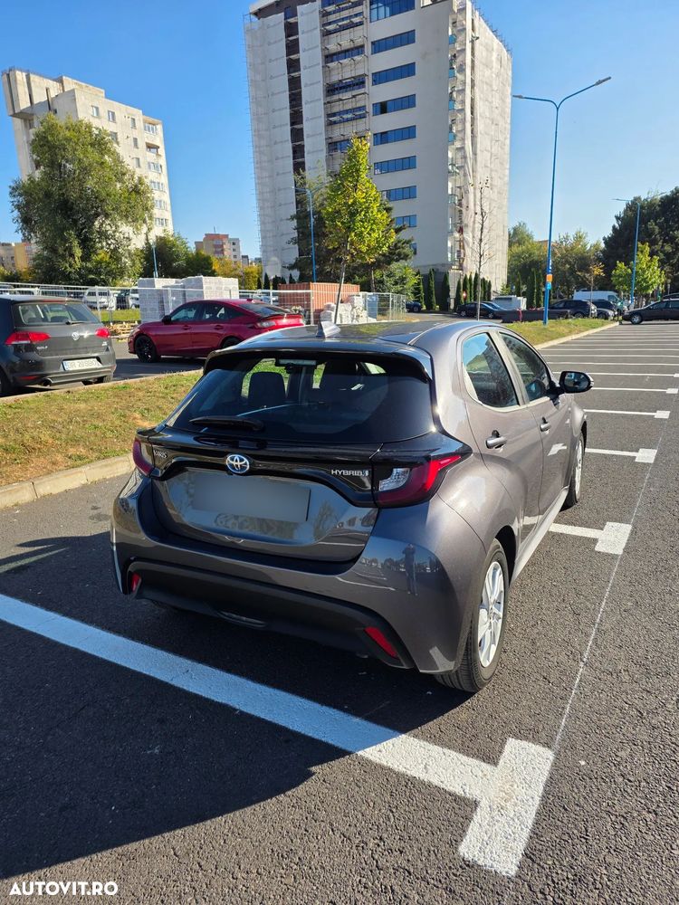 Toyota Yaris 1.5 VVT-i HSD Dynamic Bi-tone - 7