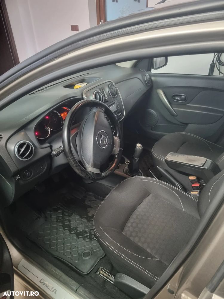 Dacia Logan 0.9 90CP Laureate - 9