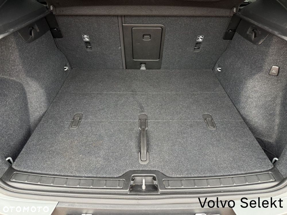 Volvo XC 40 B3 Core - 19