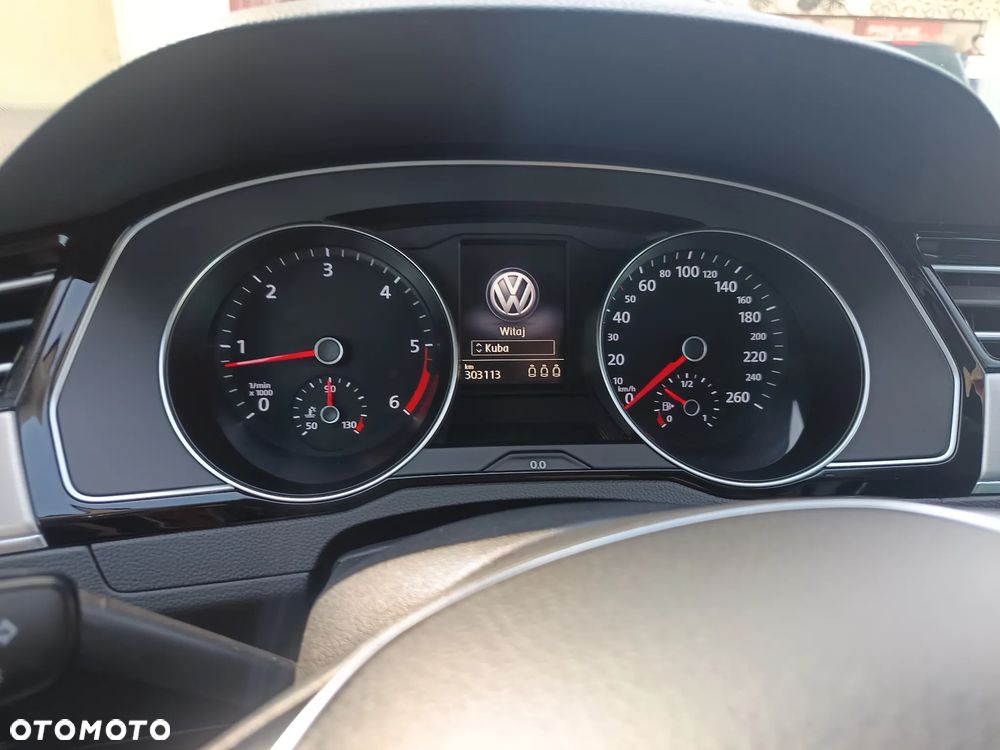 Volkswagen Passat 2.0 TDI SCR (BlueMotion Tech) 4Mot DSG Highline - 20