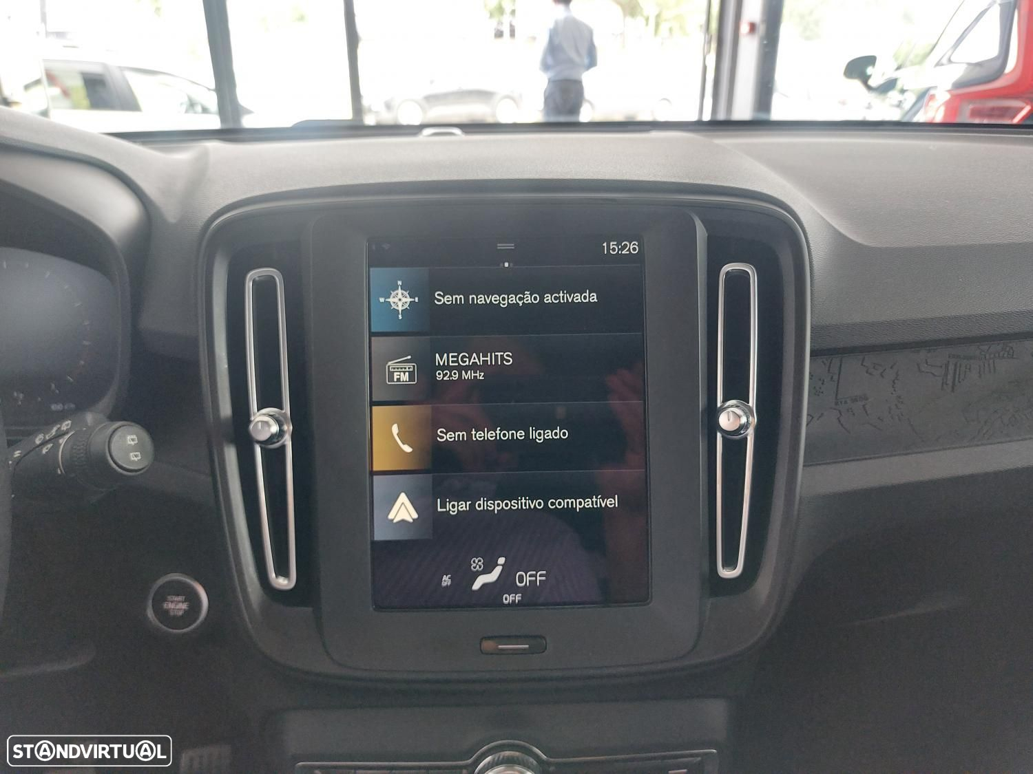 Volvo XC 40 1.5 T2 Momentum - 25