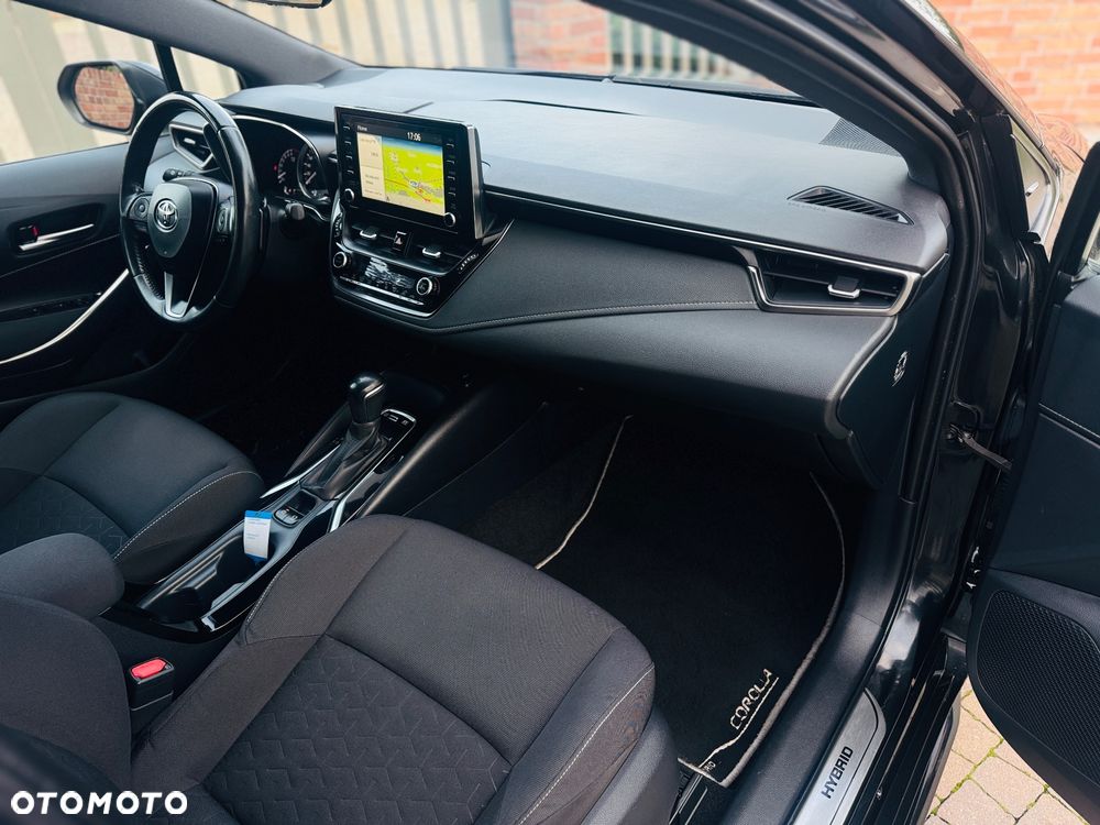 Toyota Corolla 2.0 Black&White - 9