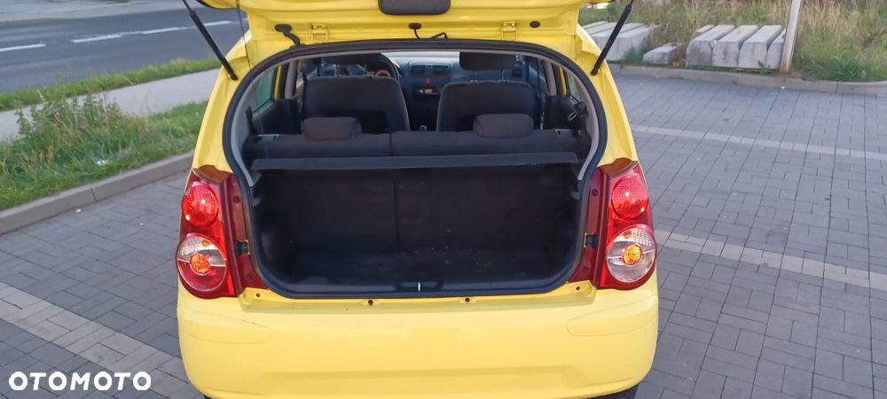 Kia Picanto - 12