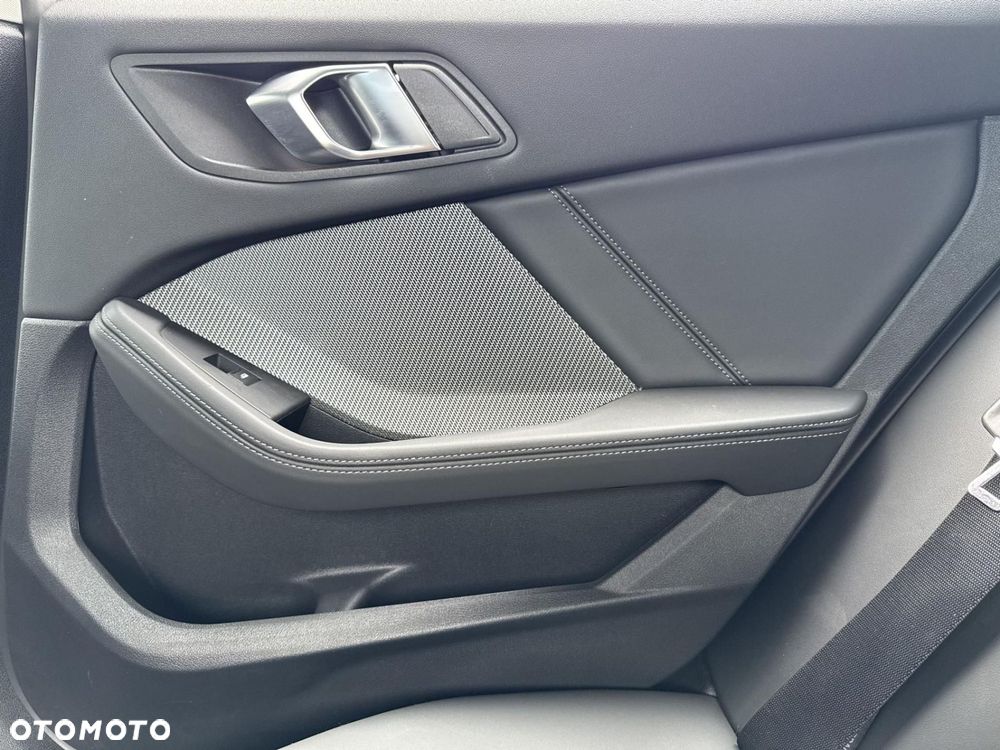 BMW Seria 1 - 18