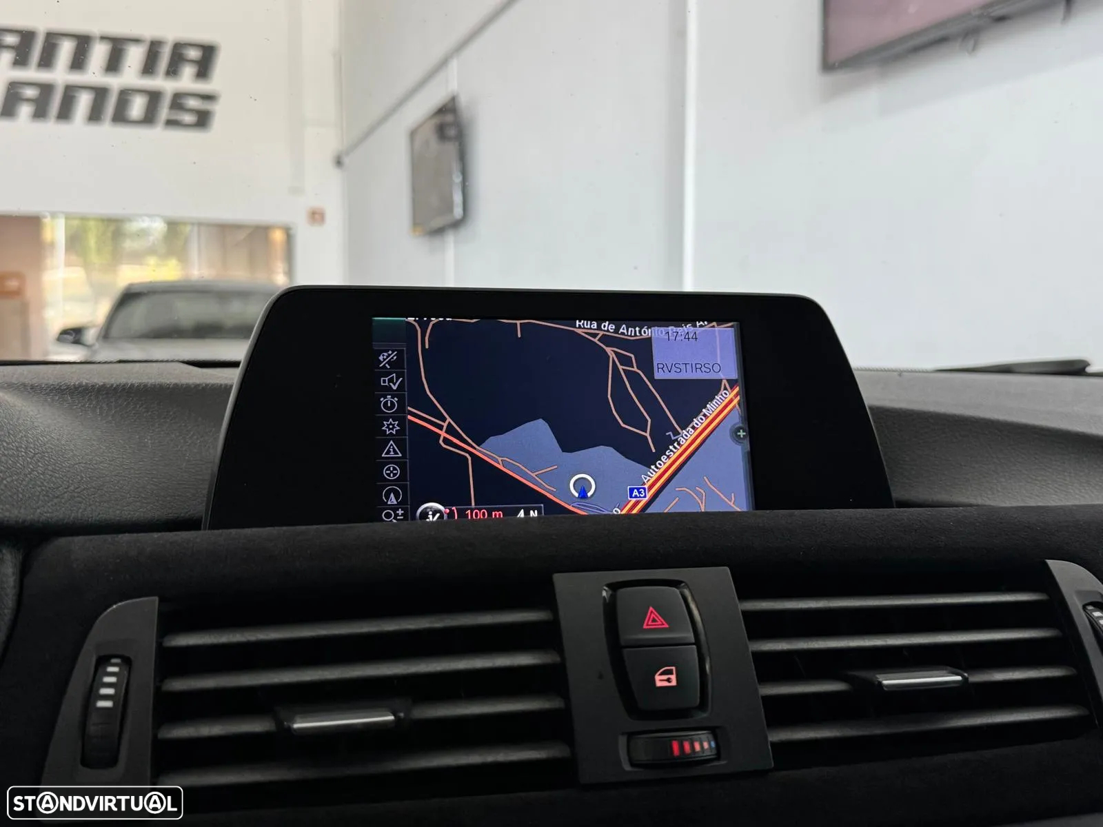 BMW 320 d EfficientDynamics Auto - 26