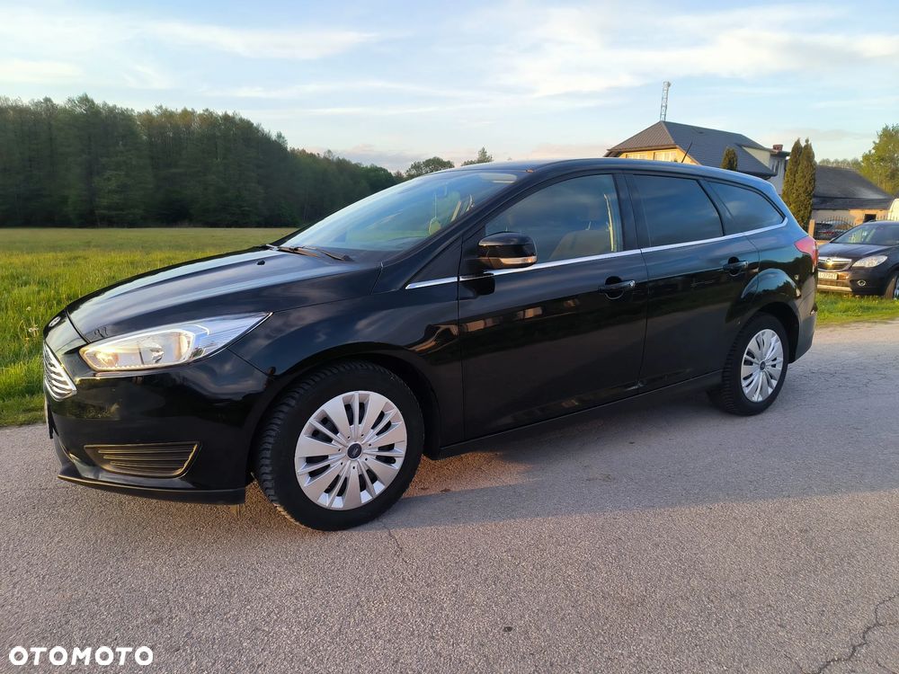 Ford Focus - 33