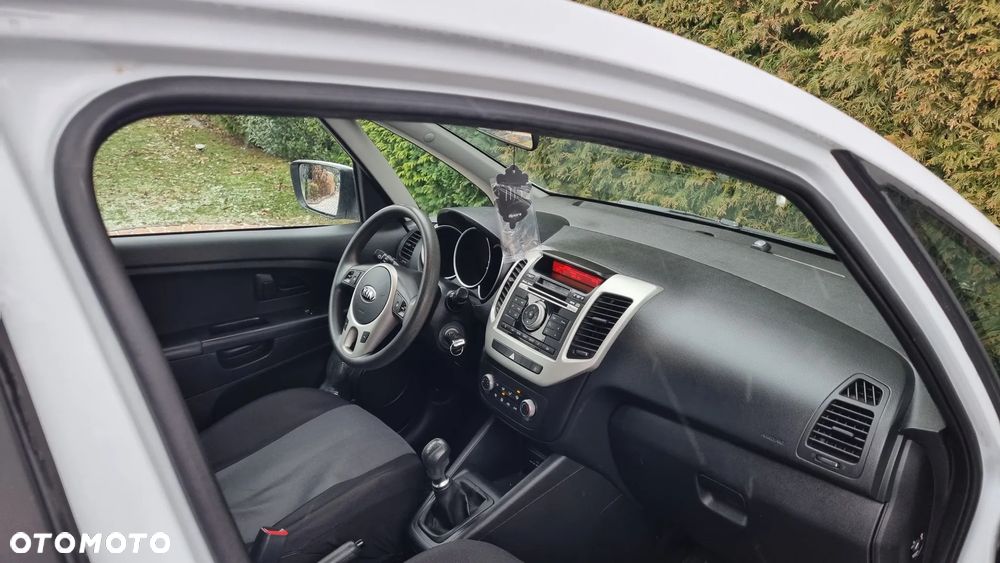Kia Venga 1.4 CVVT Dream-Team Edition - 11