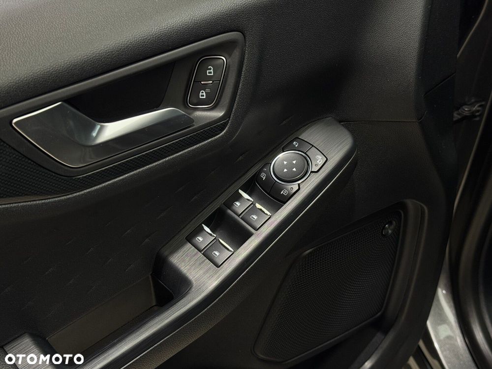 Ford Kuga 1.5 EcoBoost FWD ST-Line X - 19