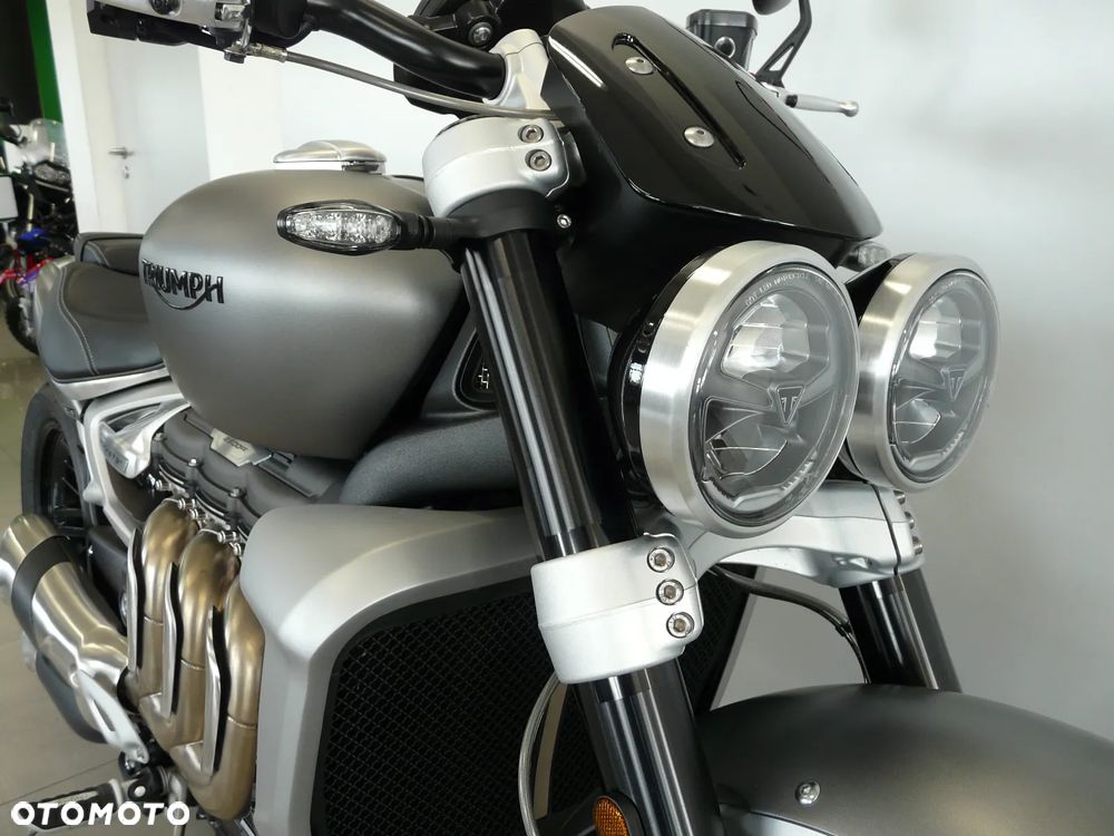 Triumph Rocket - 4
