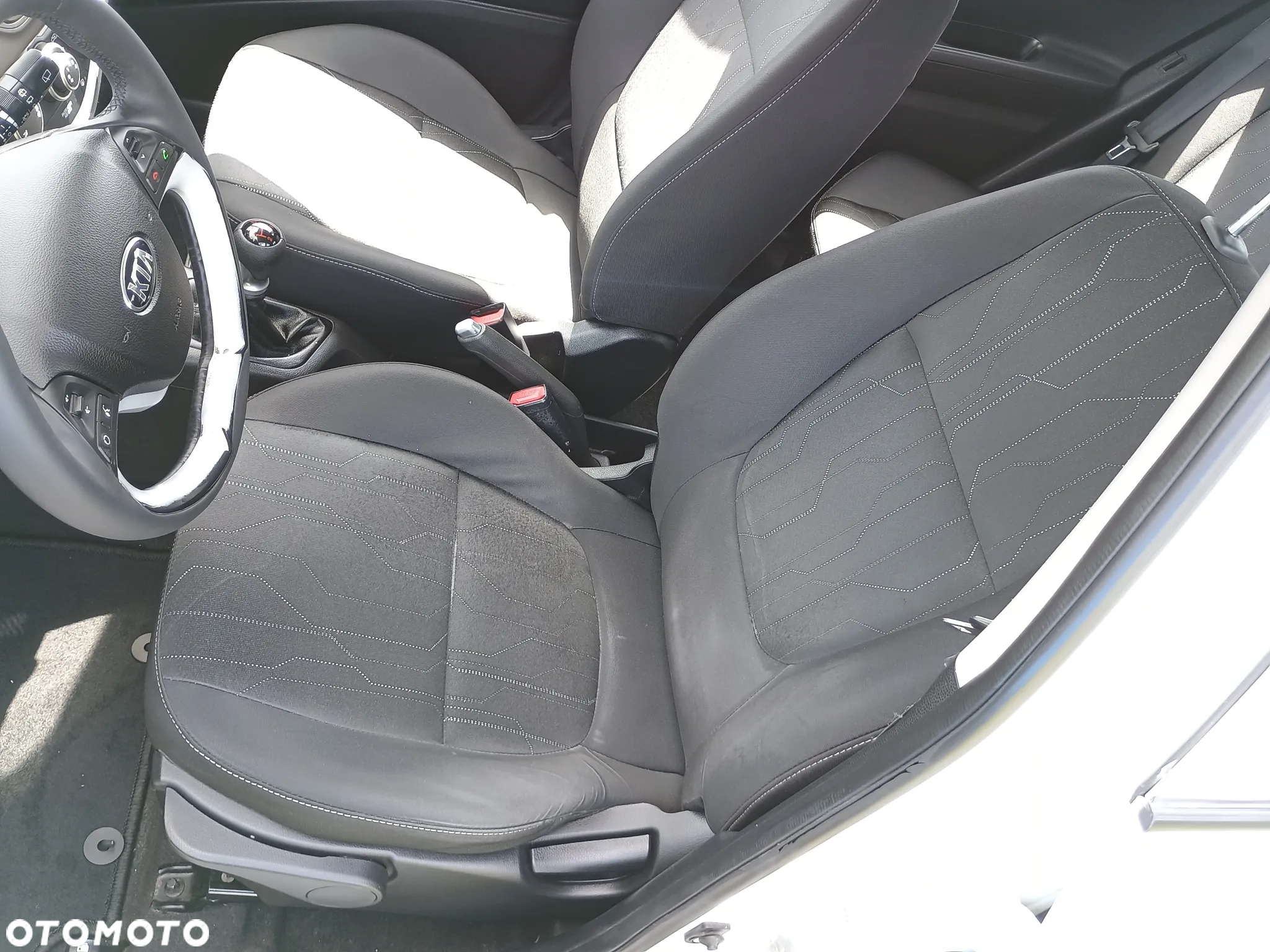 Kia Picanto 1.0 Business Line Plus - 35